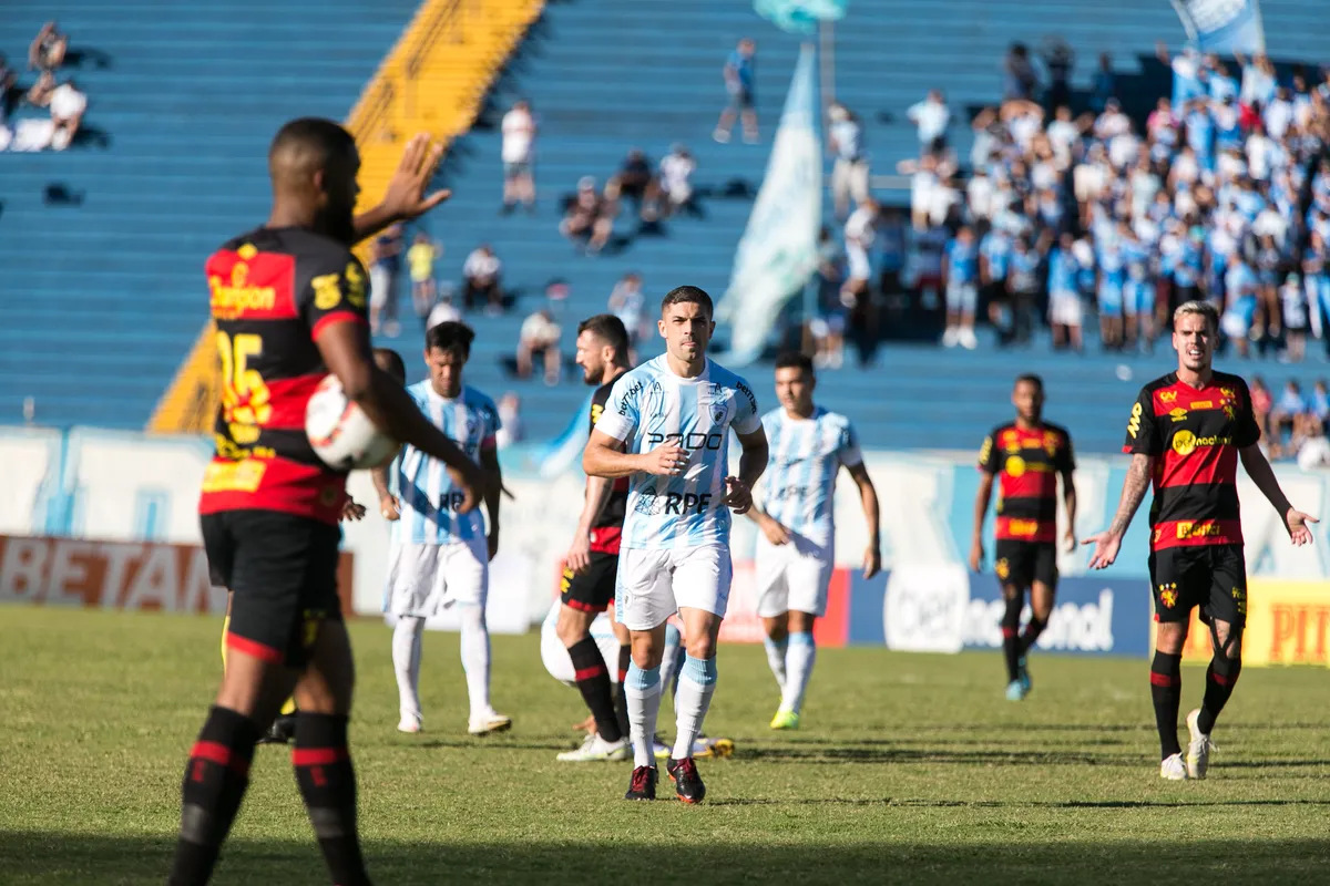 Gegê fez um dos gols da vitória do Londrina sobre o Sport em 2022