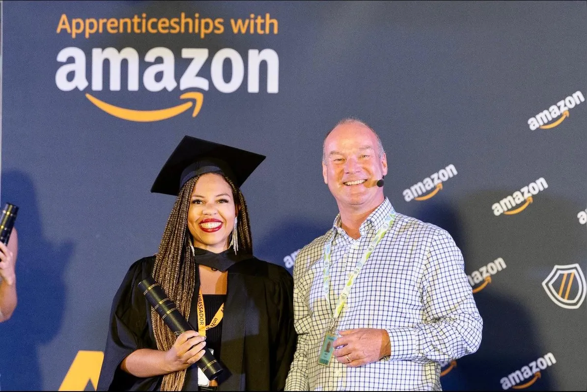 Imagem ilustrativa da imagem Londrinense vence concurso da Amazon no Reino Unido