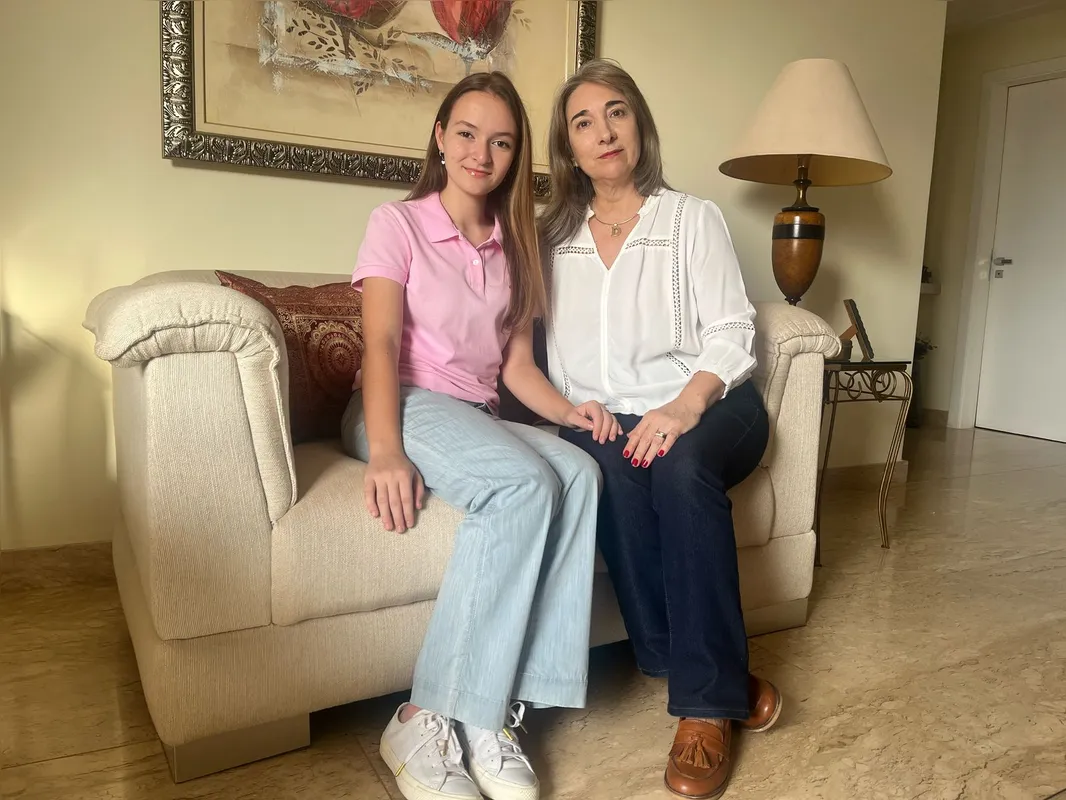 Dagmar Maciel e sua filha Glória