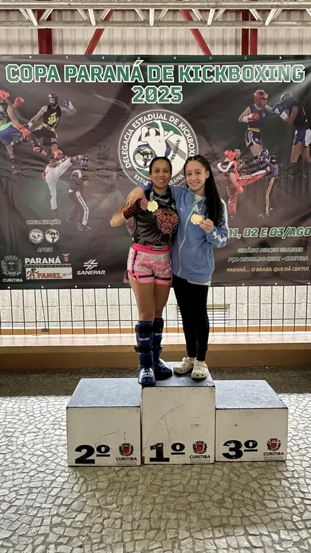 Areta e Maria; amor compartilhado pelo esporte fez com que mãe e filhas se aproximassem ainda mais