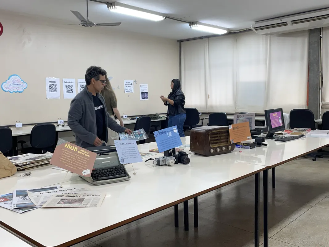 Imagem ilustrativa da imagem Milhares de jovens participam da Feira de Profissões da UEL