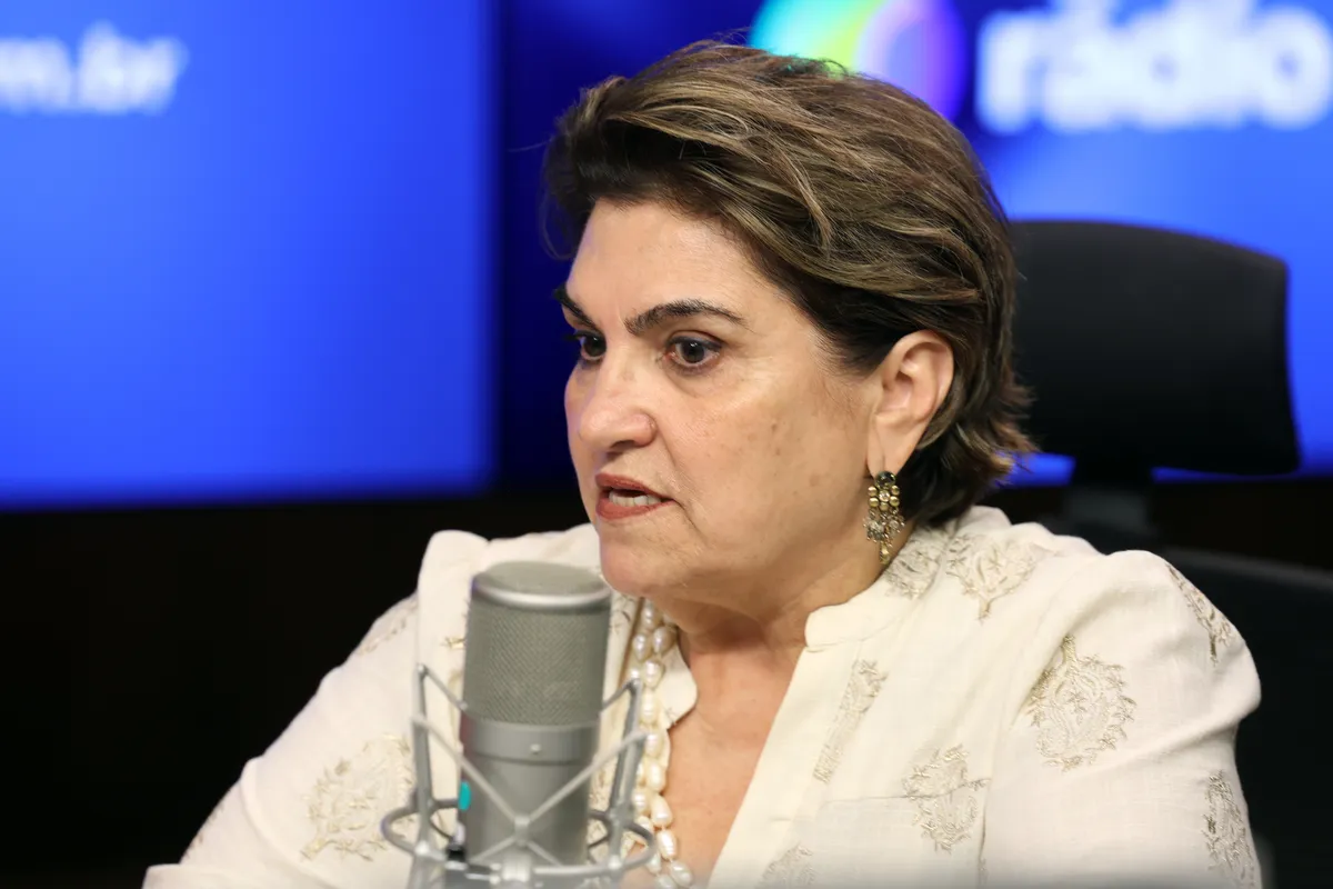 A ministra da Mulher, Márcia Lopes, também saiu em defesa de Marina Silva:  "É um episódio muito grave e lamentável, além de misógino"
