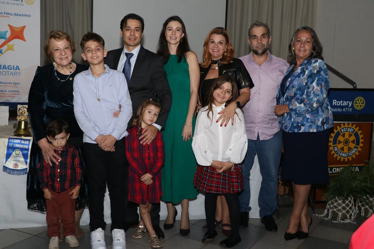 Ivani Vaqueiro com filhos e netos