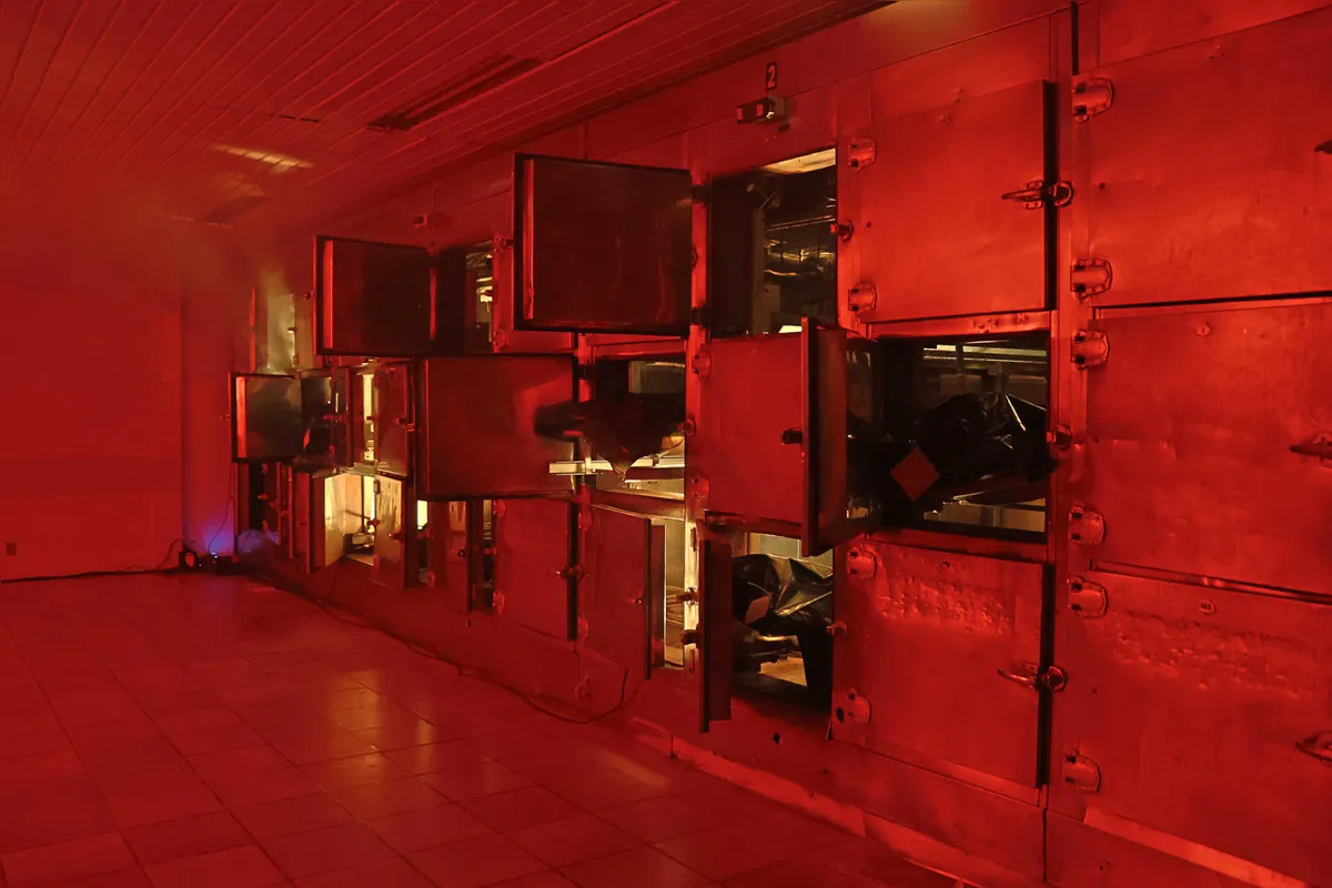 “A Maldição dos 27 Anos – um guia de sobrevivência da "Vigor Mortis” vai em cena no prédio que abrigava o antigo Instituto Médico Legal (IML) de Curitiba, hoje o Museu Paranaense de Ciências Forenses