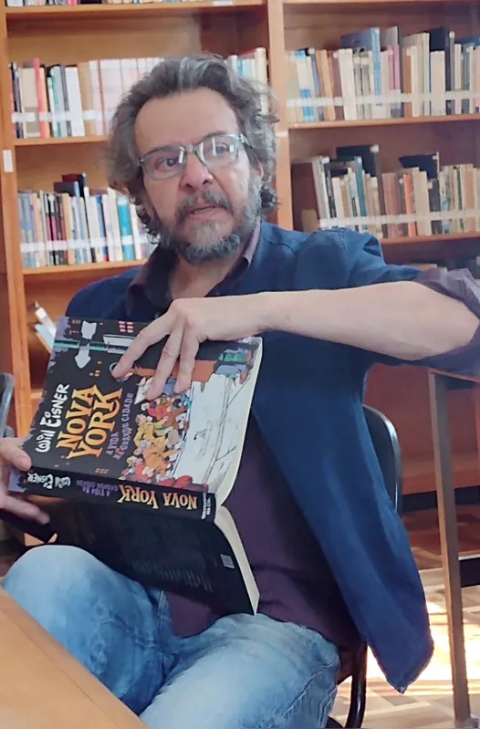 Eloyr Pacheco: editor e quadrinista londrinense trabalha há 25 anos com as HQs