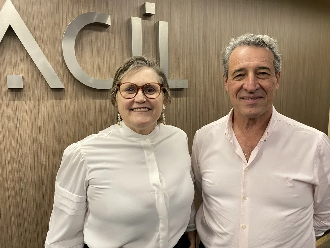 Vera Antunes e Gerson Guariente