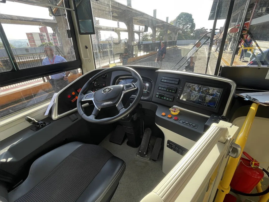 Imagem ilustrativa da imagem Ônibus elétrico é testado no transporte coletivo de Londrina