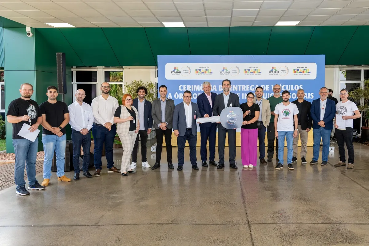 Imagem ilustrativa da imagem Órgãos públicos e instituições do Paraná recebem veículos da Itaipu