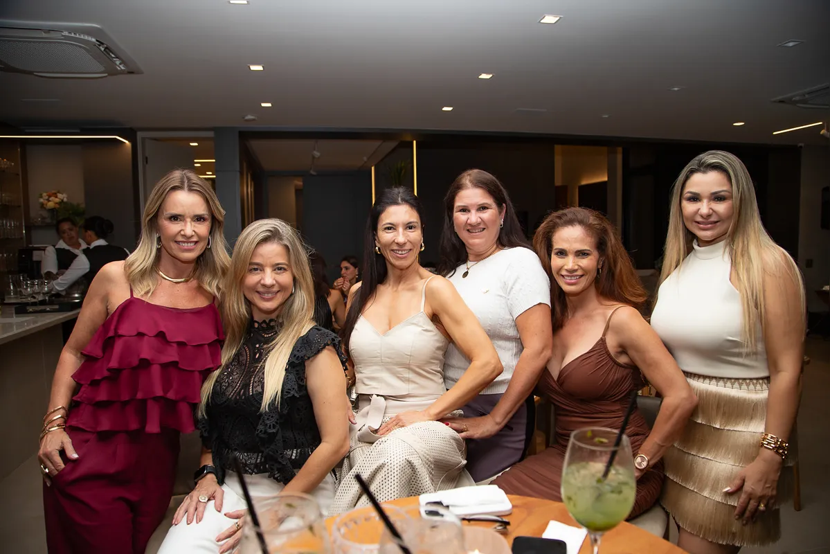 A comemoração foi das mais animadas e reuniu mais amigas