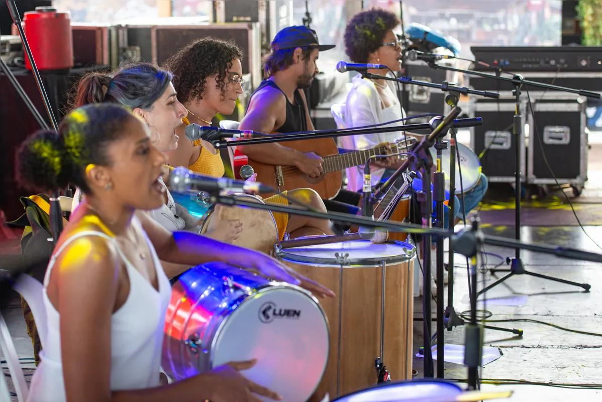Banda Doce Veneno levou o pagode ao "templo do sertanejo" que, desta vez, também recebe novos ritmos
