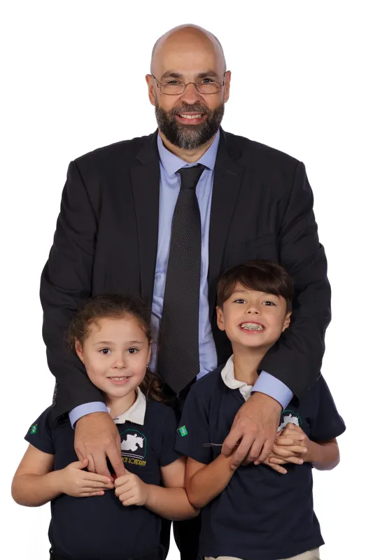 Paulo Duarte com os filhos Julia e Paulinho