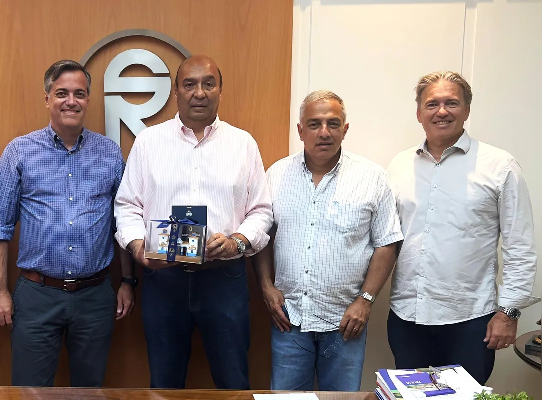 O presidente da ABCZ também convidou o presidente da Sociedade Rural do Paraná, Marcelo Janene El Kadre, e diretoria para a Expozebu