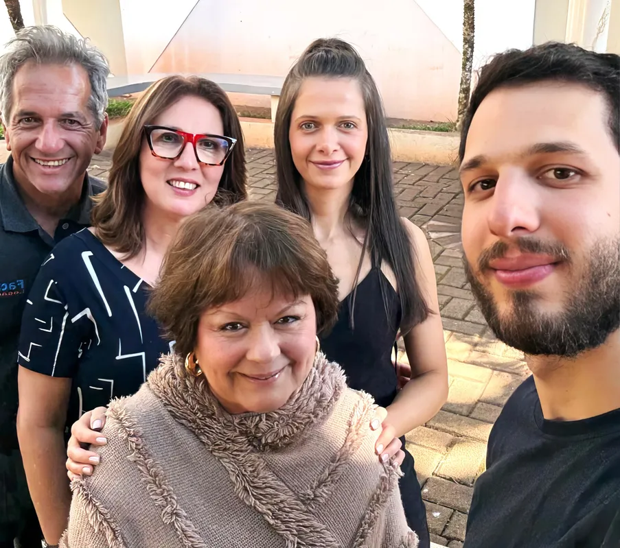 Francisco Jacintho, Claudia Costa, Livia Affini Jacyntho, Lucas Costa Milanez e Lia Mendonça