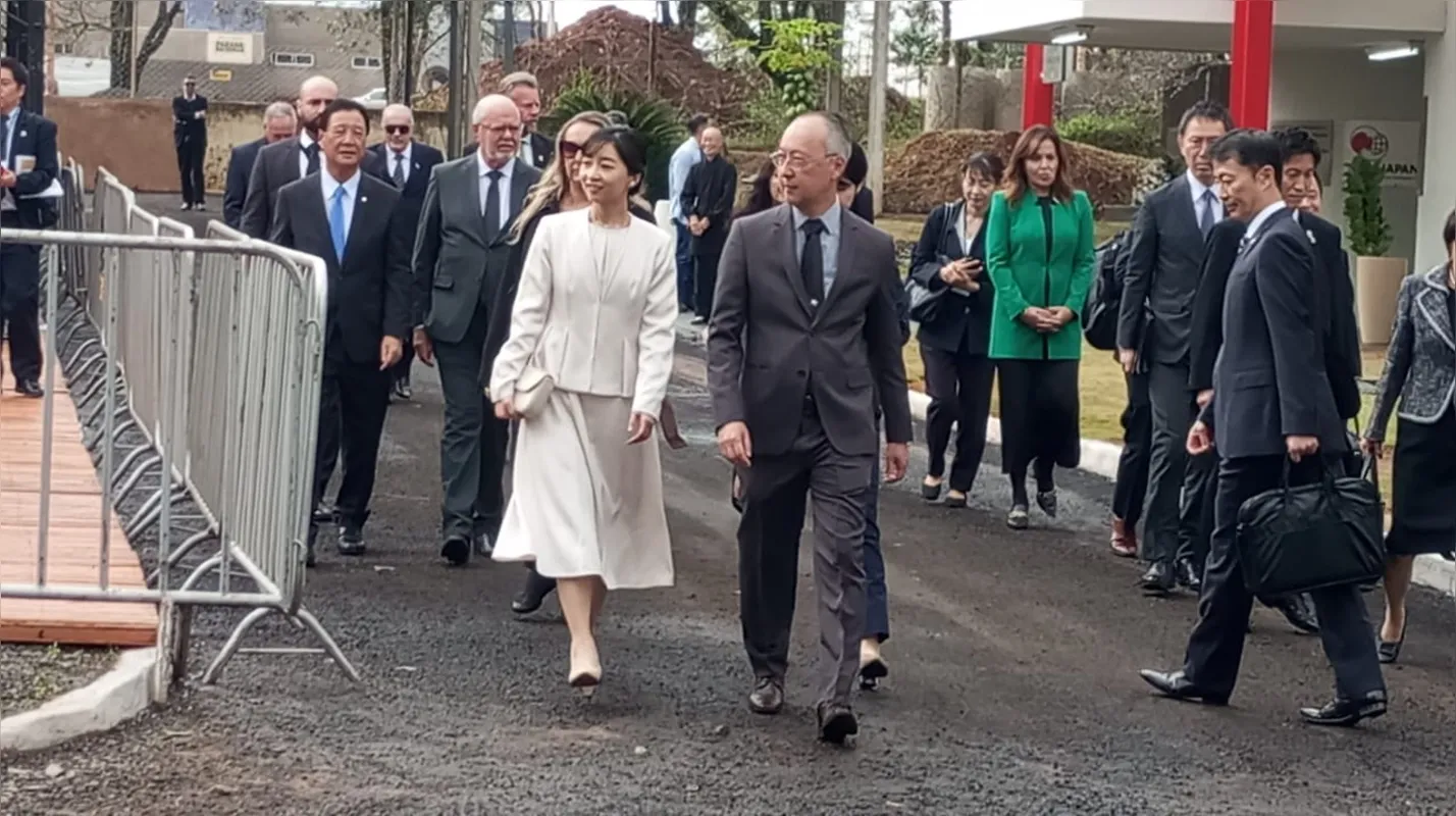 Imagem ilustrativa da imagem Princesa do Japão começa em Rolândia visita ao Norte do Paraná