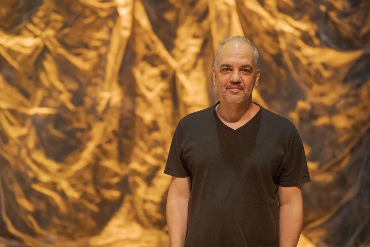 Marcos Martins: Descobri que a maneira de fazer teatro, nesse contexto e com essa turma, é alimentando a imaginação deles”