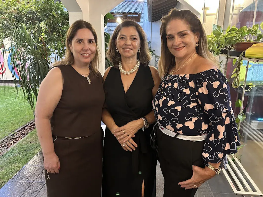 As diretoras do SESCAP-LDR: Viviane Roque Batista; Marisa Ribeiro Furlan, Paola Guariso Crepaldi