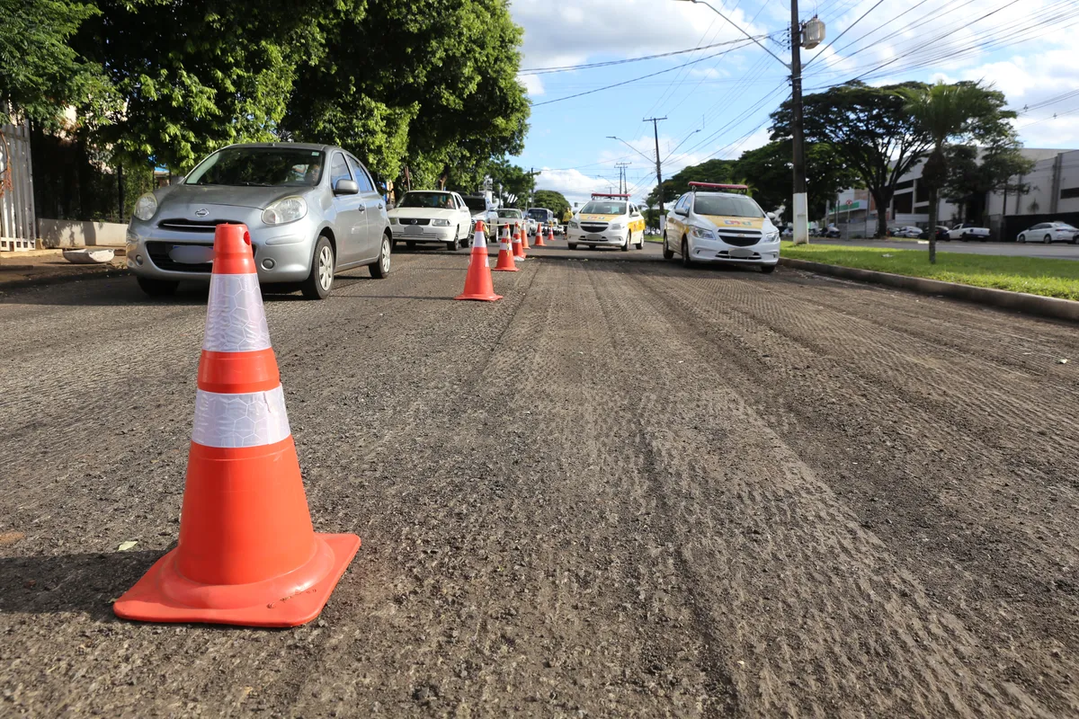 Imagem ilustrativa da imagem Trecho da Avenida Dez de Dezembro está interditado após acidente