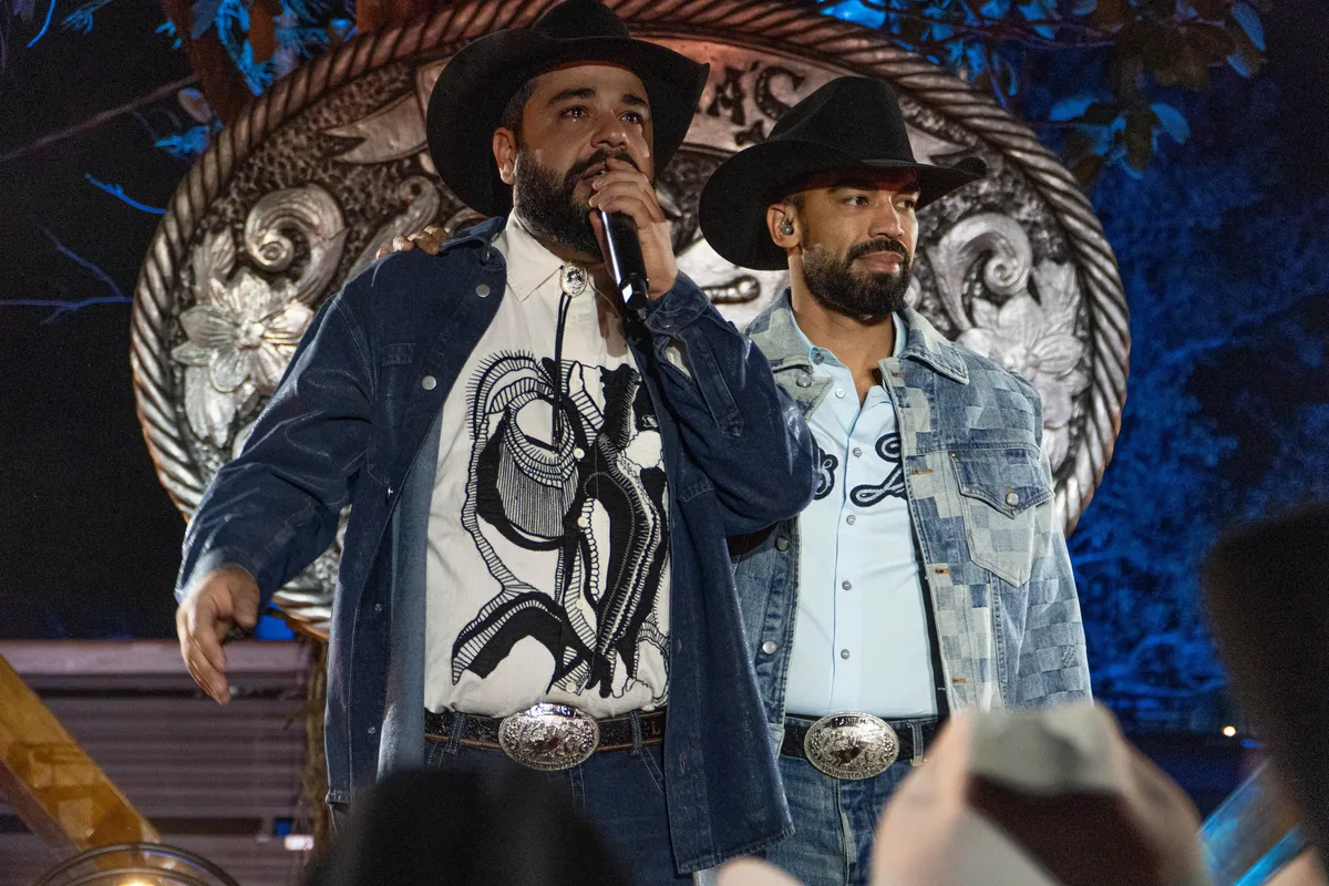 Léo & Raphael: de Londrina para o Brasil, dupla é destaque no agro e funknejo,