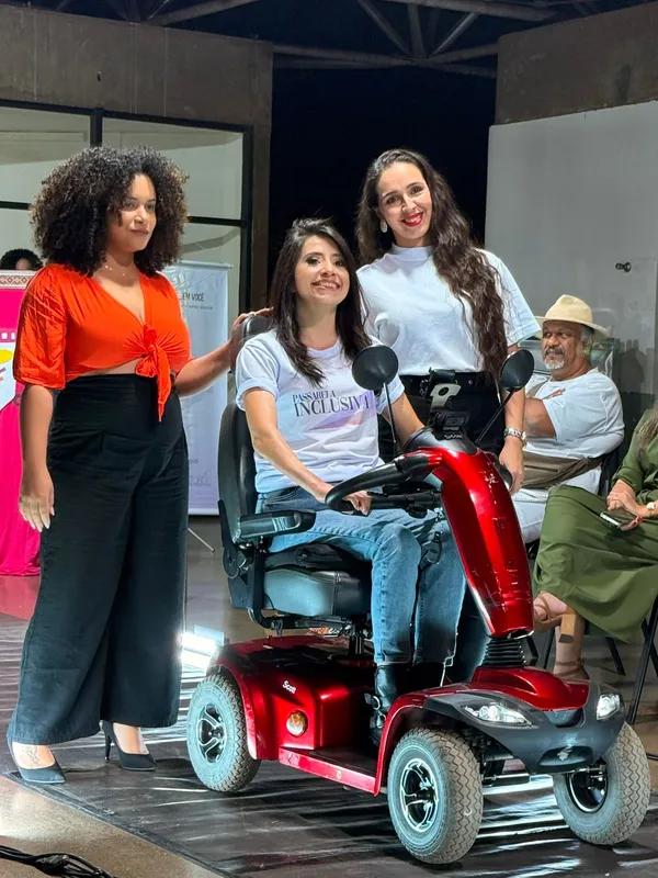 Alice Nascimento, Jucieli Rodrigues e Angélica Ferreira