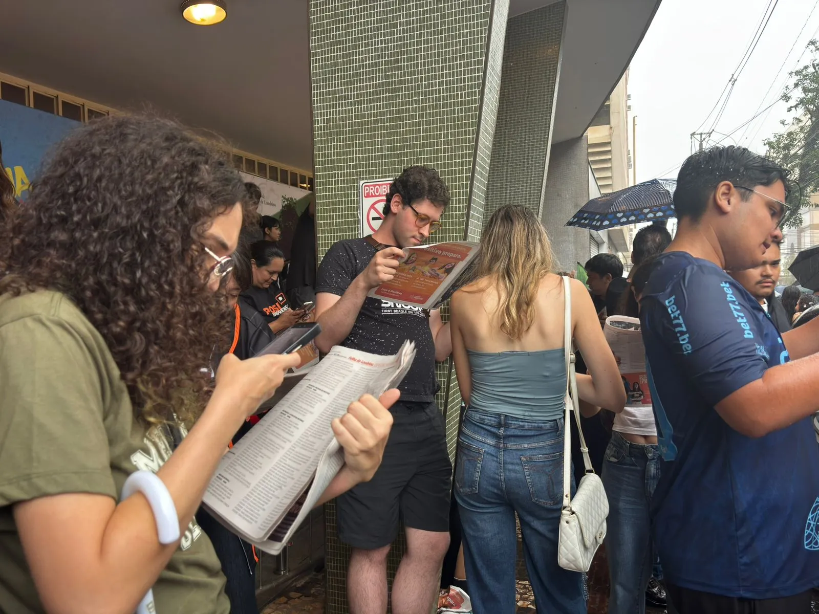 Imagem ilustrativa da imagem Confira fotos da festa dos aprovados no Vestibular da UEL