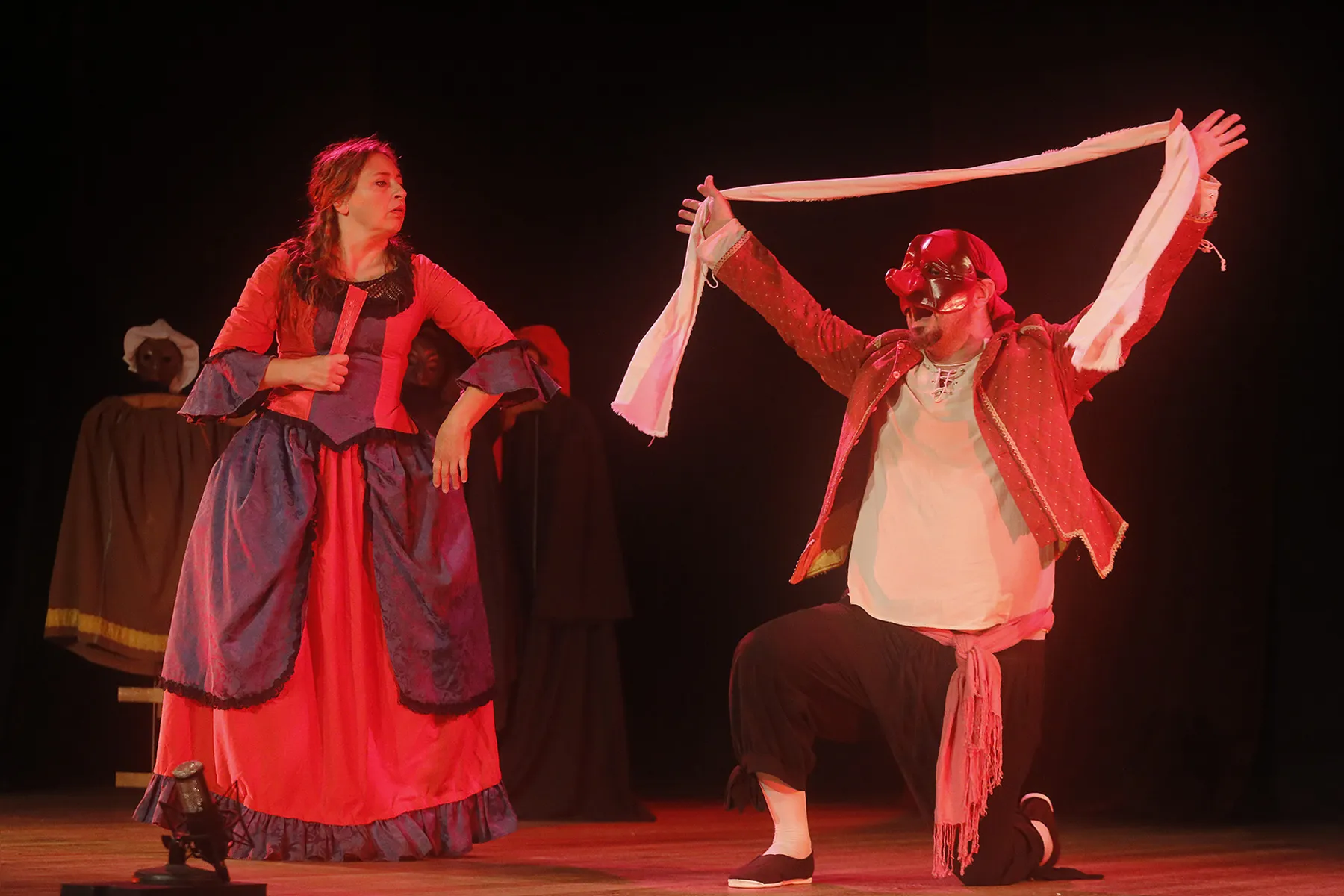 O espetáculo "Masquerade Mask", encenado pela Fraternal Compagnia di Teatro (Itália), já foi visto por cerca de 10 mil pessoas em países da Europa e da Ásia