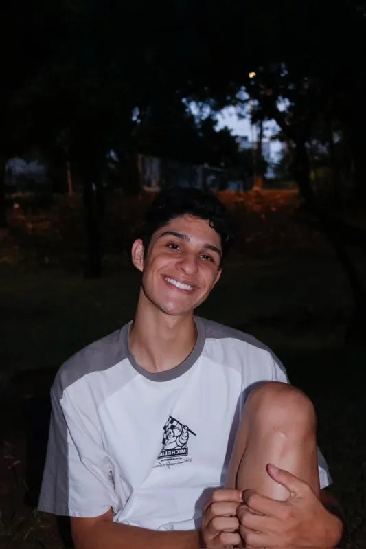 Eduardo Ulisses Albino Machado, 21 anos, estudante de jornalismo: ""A Eleven deixou de ser um experimento e chegou ao final com uma vida nova, uma família"