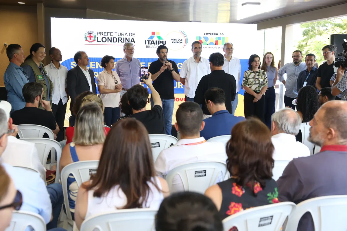 Autoridades e lideranças marcaram presença na solenidade de reabertura