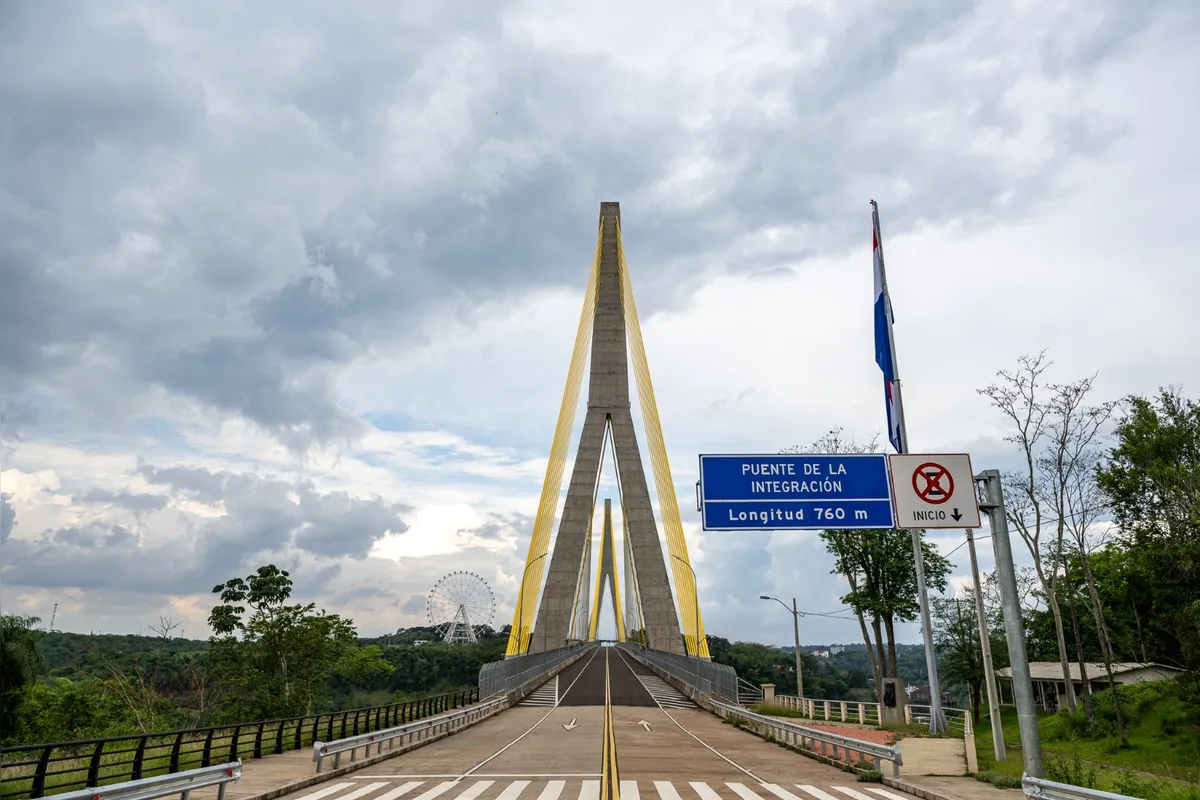 Imagem ilustrativa da imagem Brasil e Paraguai discutem abertura da Ponte da Integração