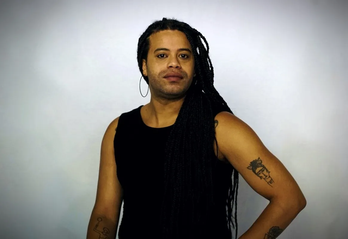 A artista e produtora Fredda Amorim abre a programação no sábado (27) com a oficina "Como Pensar um Evento Acessível e Diverso"