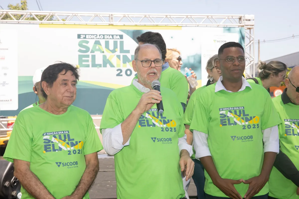 O secretário estadual de Inovação do Paraná, Alex Canziani, que esteve acompanhado por Tadeu Costa, assessor da Casa Civil do Governo do Estado do Paraná, e pelo vice-prefeito Ederson Júnior Santos Rosa