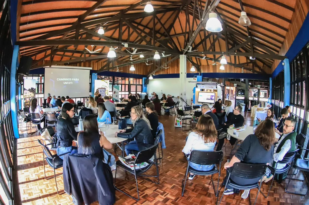 Imagem ilustrativa da imagem Curitiba se consolida como referência internacional em turismo inteligente