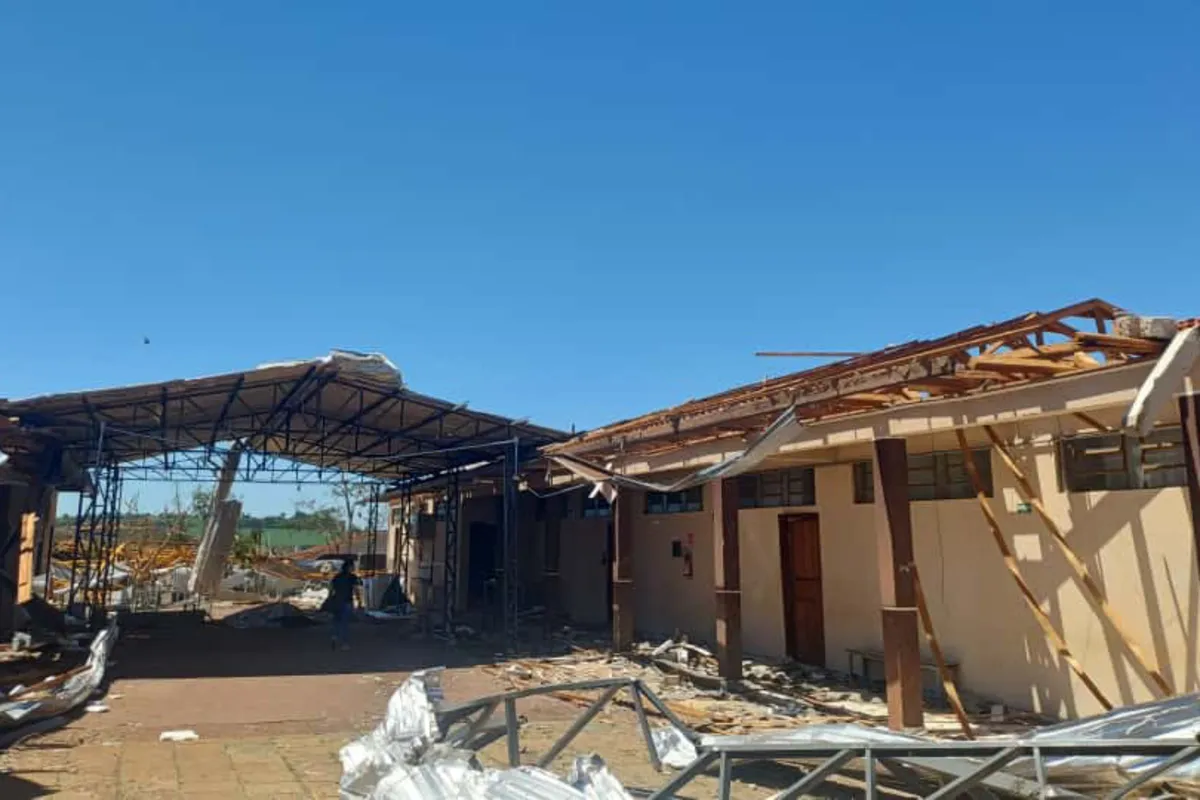 Imagem ilustrativa da imagem Detentos ajudam na reconstrução de escolas em Rio Bonito do Iguaçu