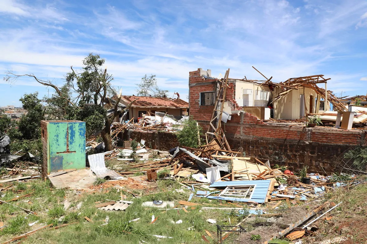 Imagem ilustrativa da imagem Detentos ajudam na reconstrução de escolas em Rio Bonito do Iguaçu