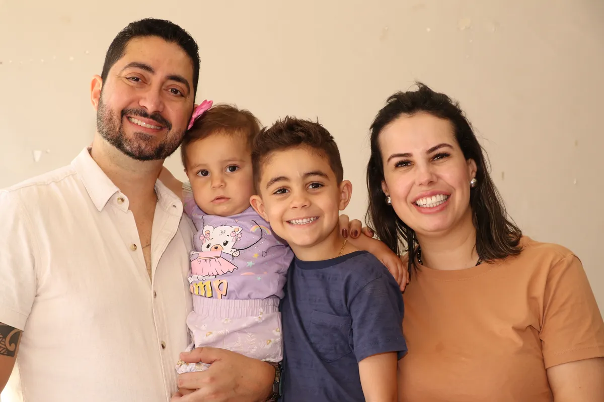 Rodrigo Lima, Jana Araujo , Lorenzo Lima e Lana Araújo