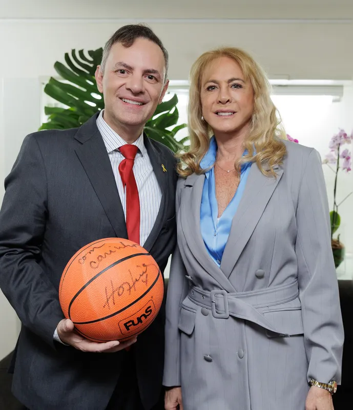 Júlio Dutra recebeu a rainha do basquete  Hortência Marcari