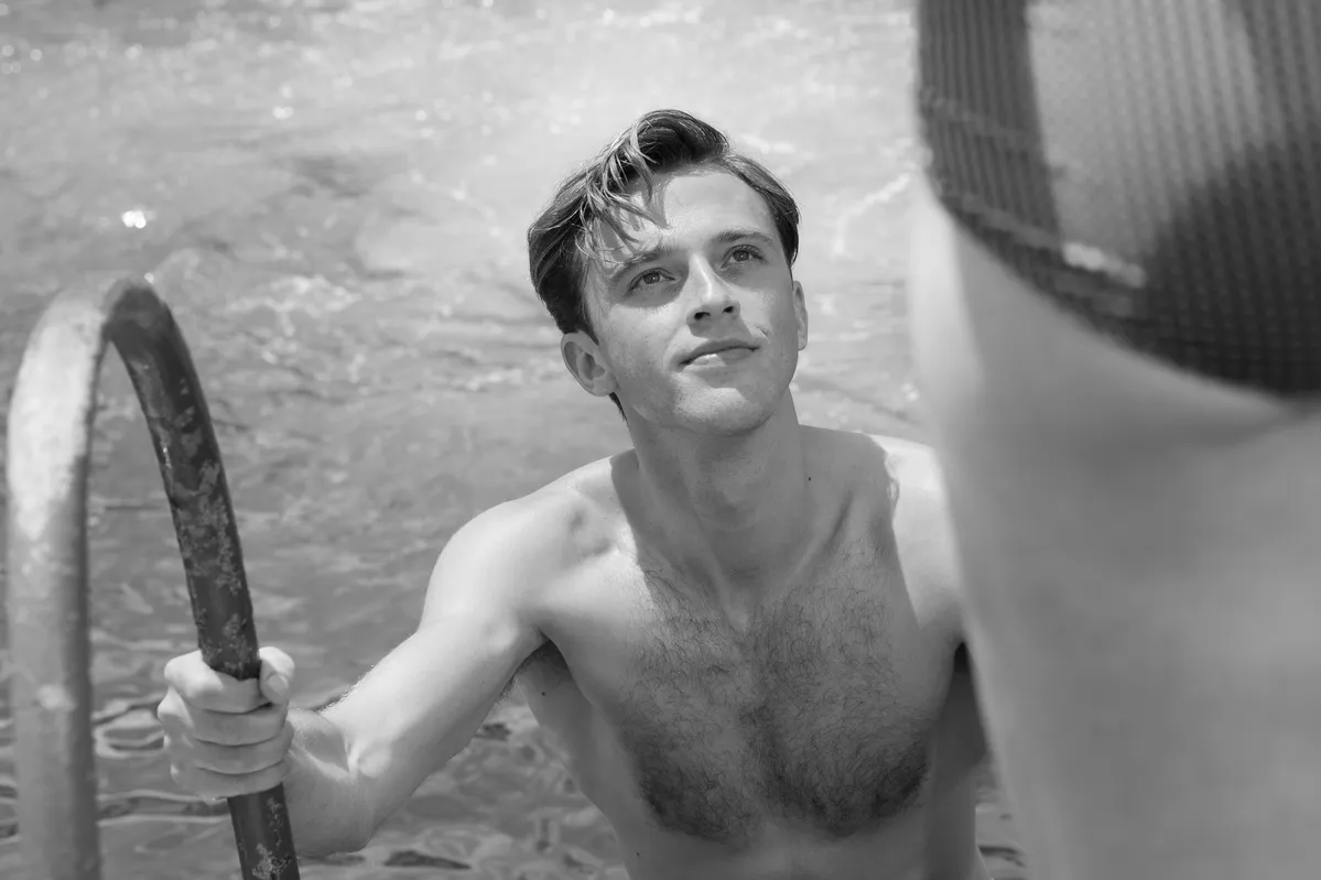 O estrangeiro, de François Ozon, é baseado em livro de Albert Camus