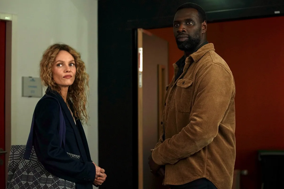 Fora de Controle é estrelado por Omar Sy, conhecido pelo estrondoso sucesso Os Intocáveis
