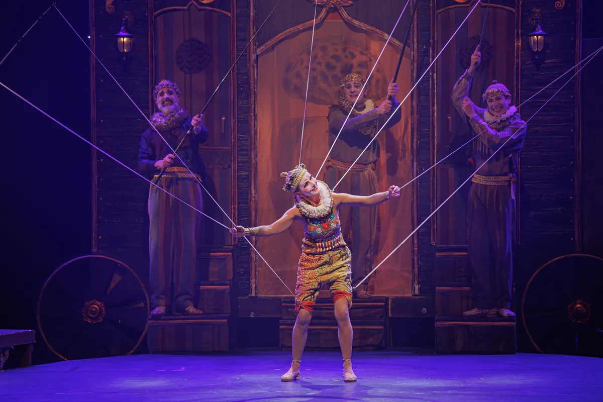 A G2 Cia de Dança traz "GAG" para o festival: espetáculo dialoga com marionetes e esquetes do universo circense
