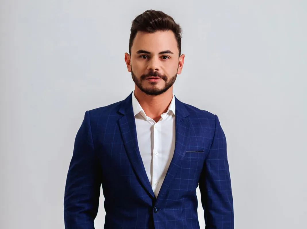 Professor Clayton Santos do Couto: "O profissional que sabe integrar a IA à sua capacidade analítica, ética e interpretativa ganha vantagem"
