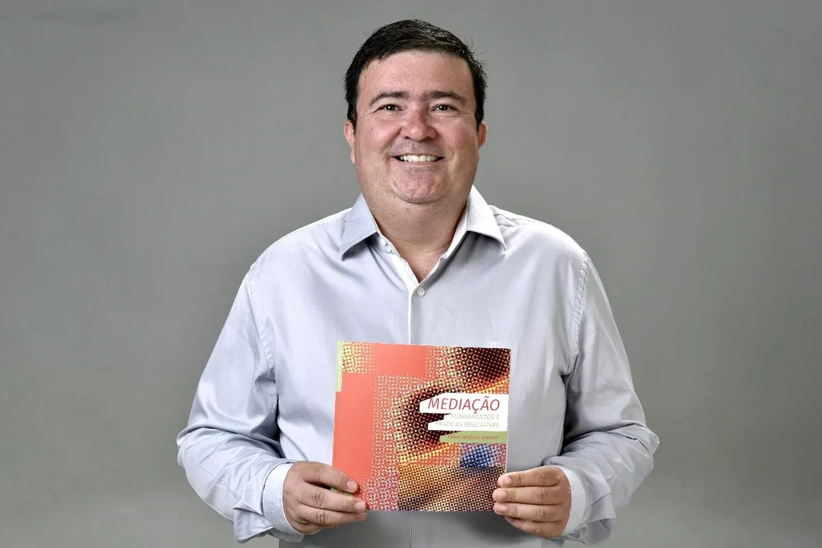 Fábio Antônio Gabriel: "Sem referências e mediação cultural, o processo de entendimento fica comprometido, o que contrinui para que as pessoas não se sintam atraídas por exposições de arte"