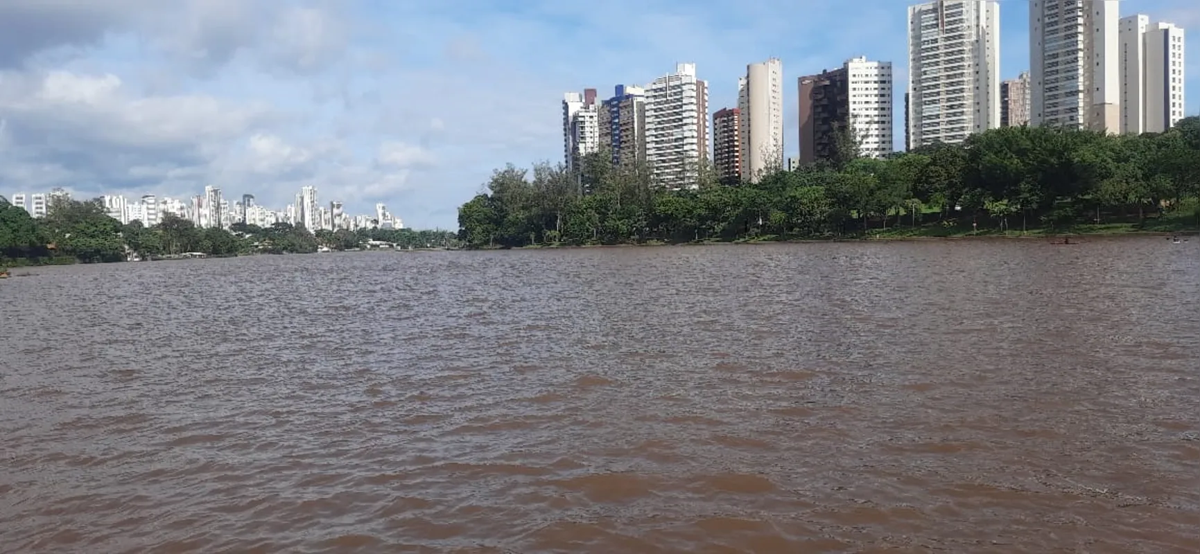 Os organizadores esperam a participação de mais de 80 pilotos de diversas nacionalidades nesta primeira etapa que será disputada no Lago Igapó