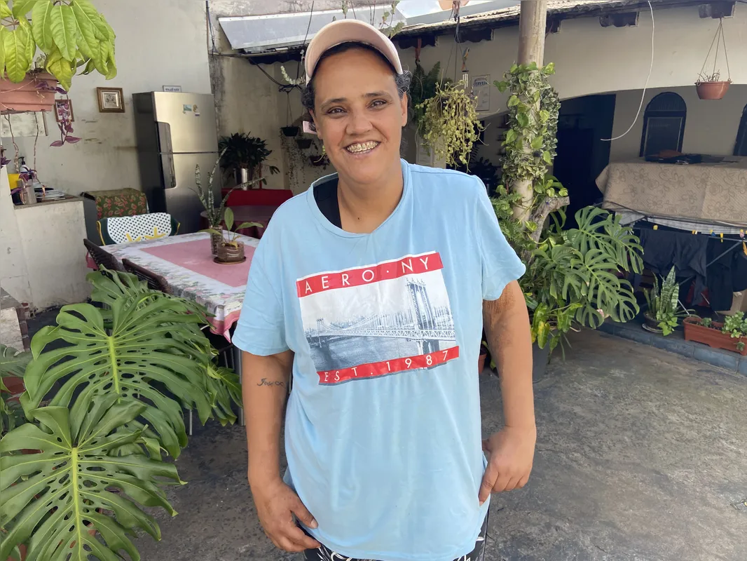 Eliane deixou as ruas, superou a dependência química e voltou a viver com a família após duas décadas