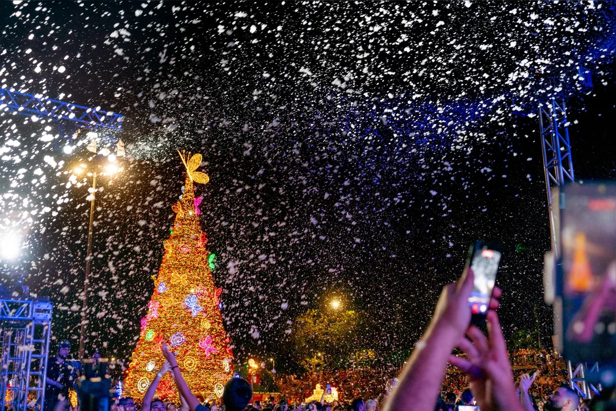 Imagem ilustrativa da imagem Natal da Família leva 28 mil pessoas ao Gramadão de Foz