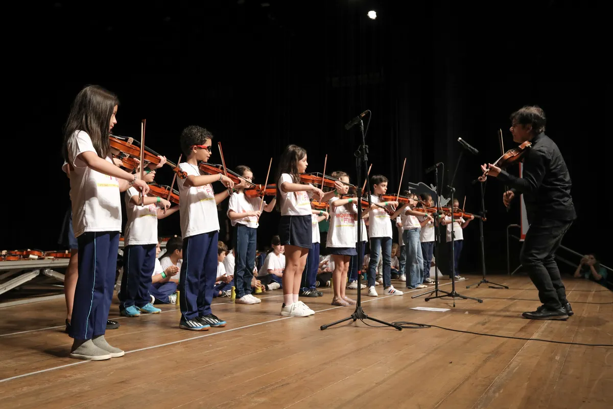 Projeto Orquestrando o Futuro vai oferecer mais 200 instrumentos para as escolas de Londrina