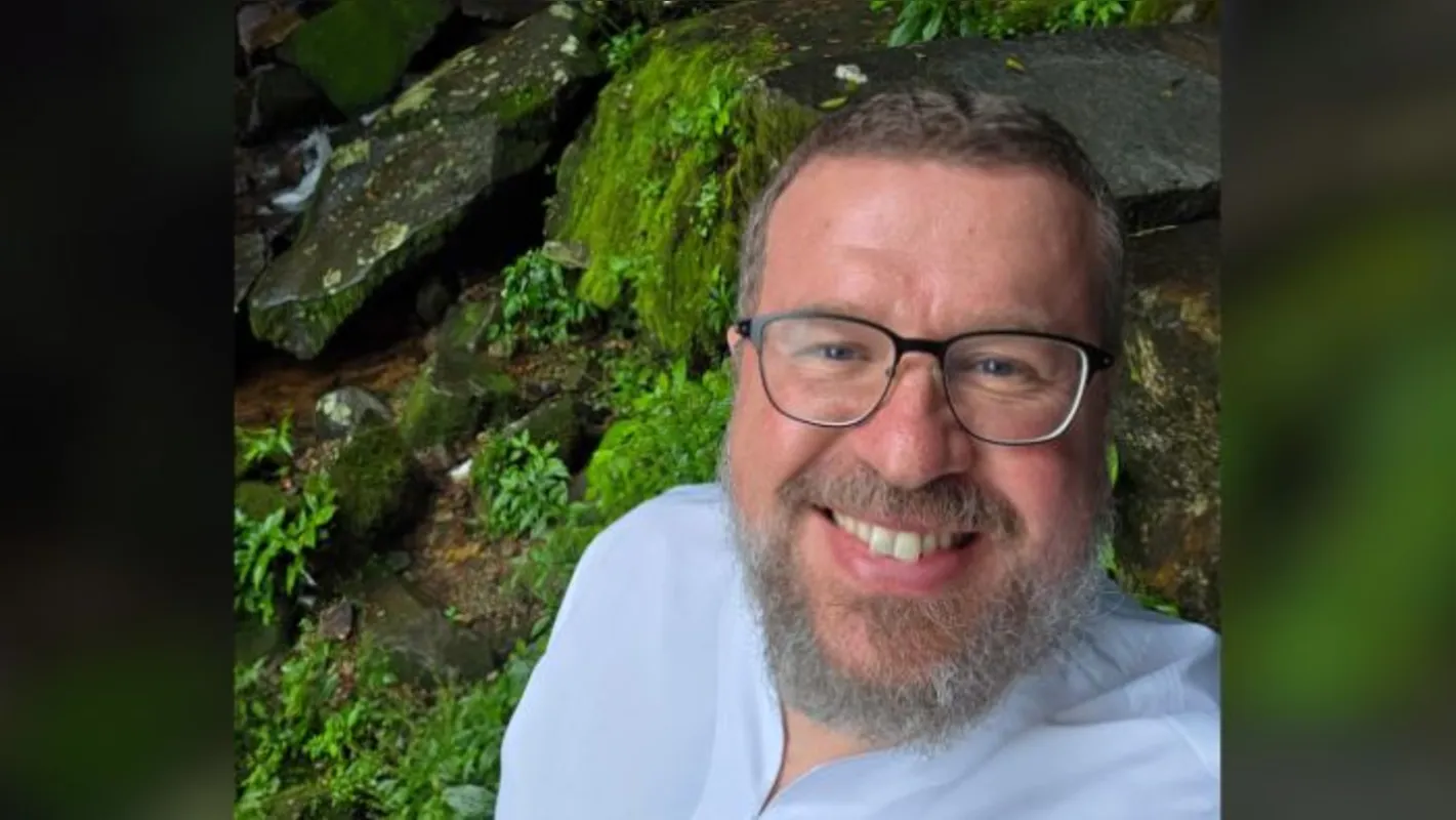 Pai Caetano de Oxóssi lança o livro "Seu Zé da Ladeira", trata-se de sua quarta obra