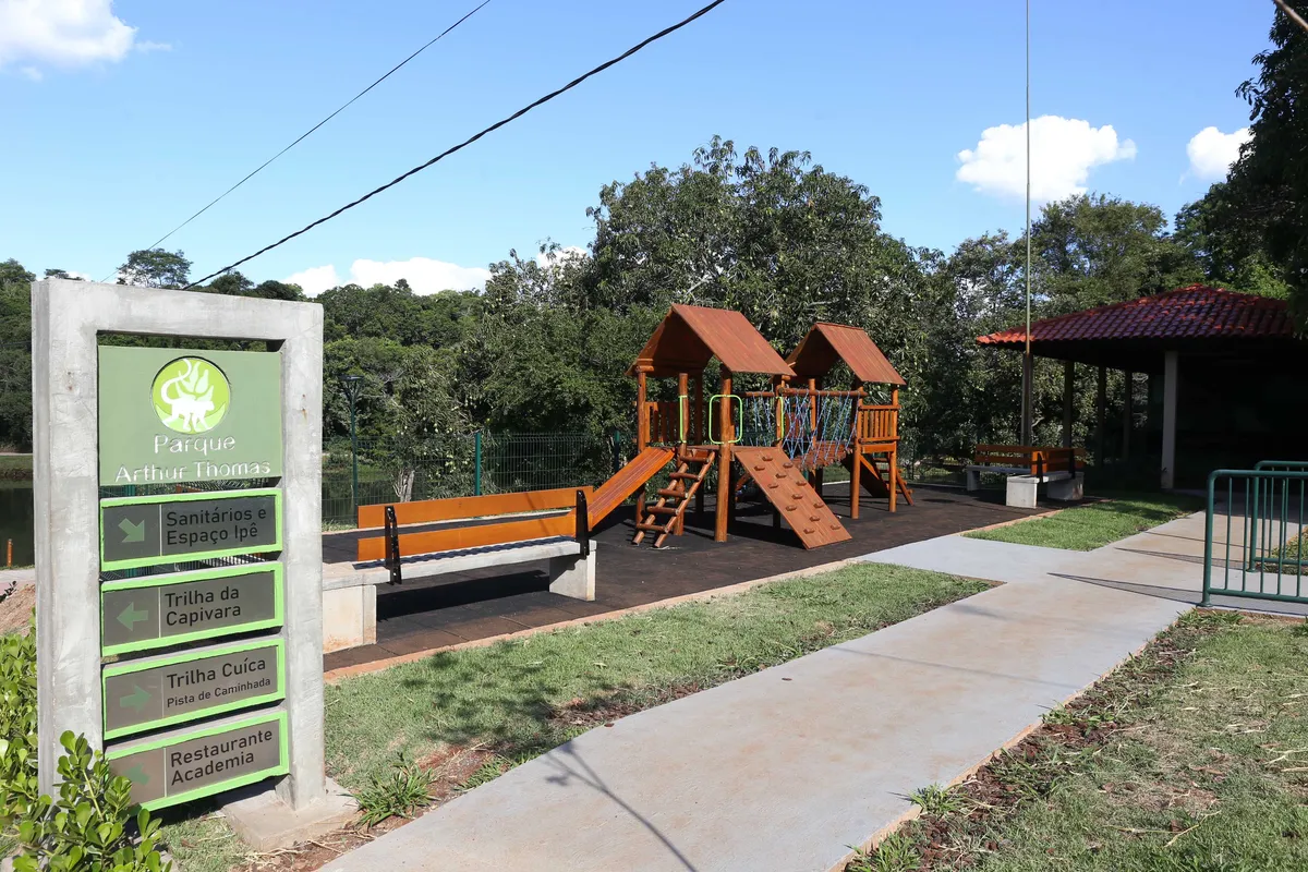 Imagem ilustrativa da imagem Parque Arthur Thomas estará aberto no Natal e Ano Novo