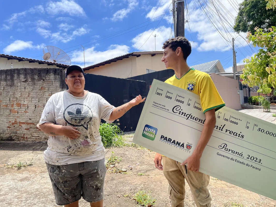 Imagem ilustrativa da imagem Pintor de Cambé aparece para receber prêmio de R$ 50 mil do Nota Paraná