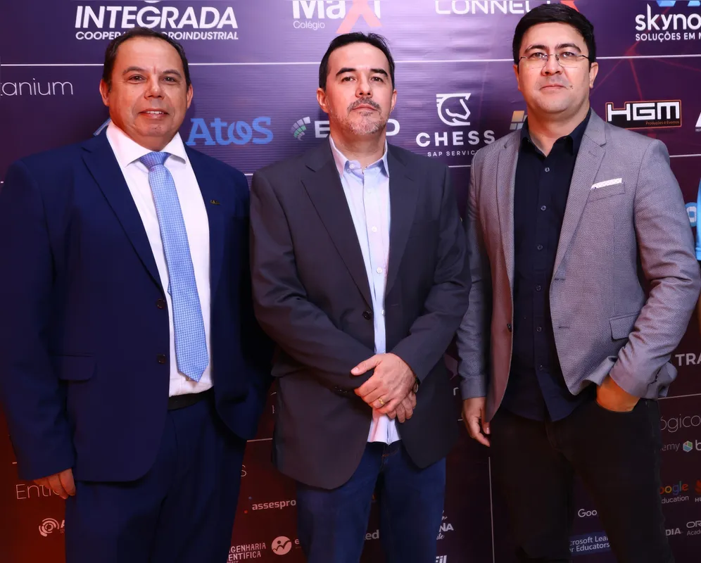 Euclides Nandes Correia (Sescap), Jean Baena (consultor SAP) e Carlos Nakano (Estacenter)