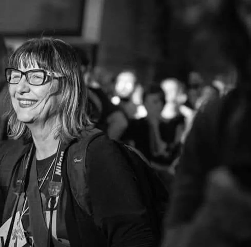 Elvira Alegre participa de bate-papo nesta terça-feira (18), ela foi a única fotógrafa a fazer imagens do velório e enterro de Vladimir Herzog
