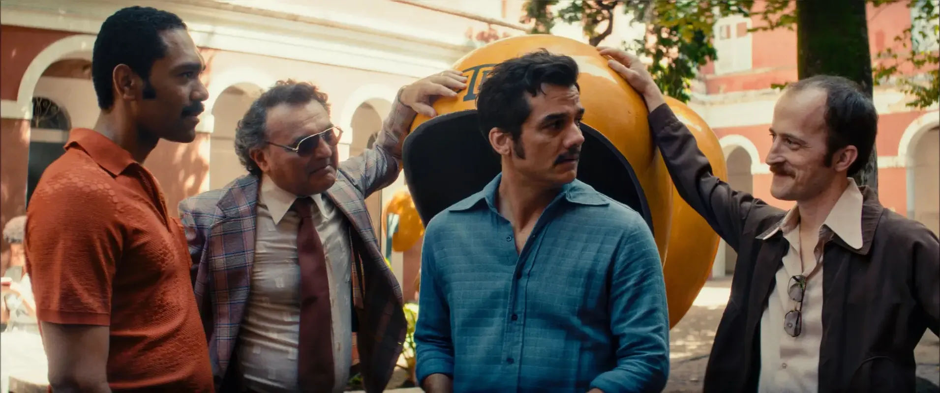 "O Agente Secreto", de Kleber Mendonça Filho, vai representar o Brasil no Oscar e também deve atrair um grande público aos cinemas quando estrear em 6 de novembro